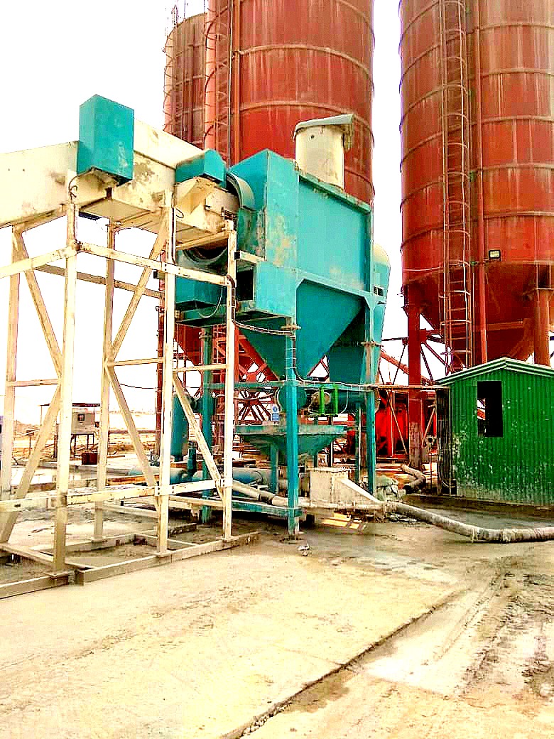 automatic bag emptying system